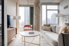 River North 1br w gym pool roof nr Riverwalk CHI-825